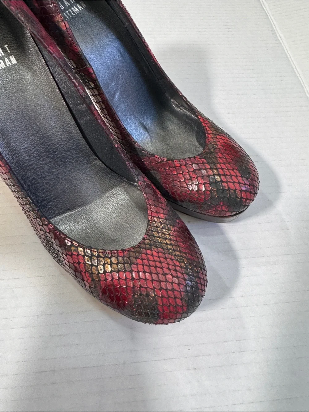 Stuart Weitzman Red Black Snake Print Leather Pumps Heels Womens 6.5 Classic